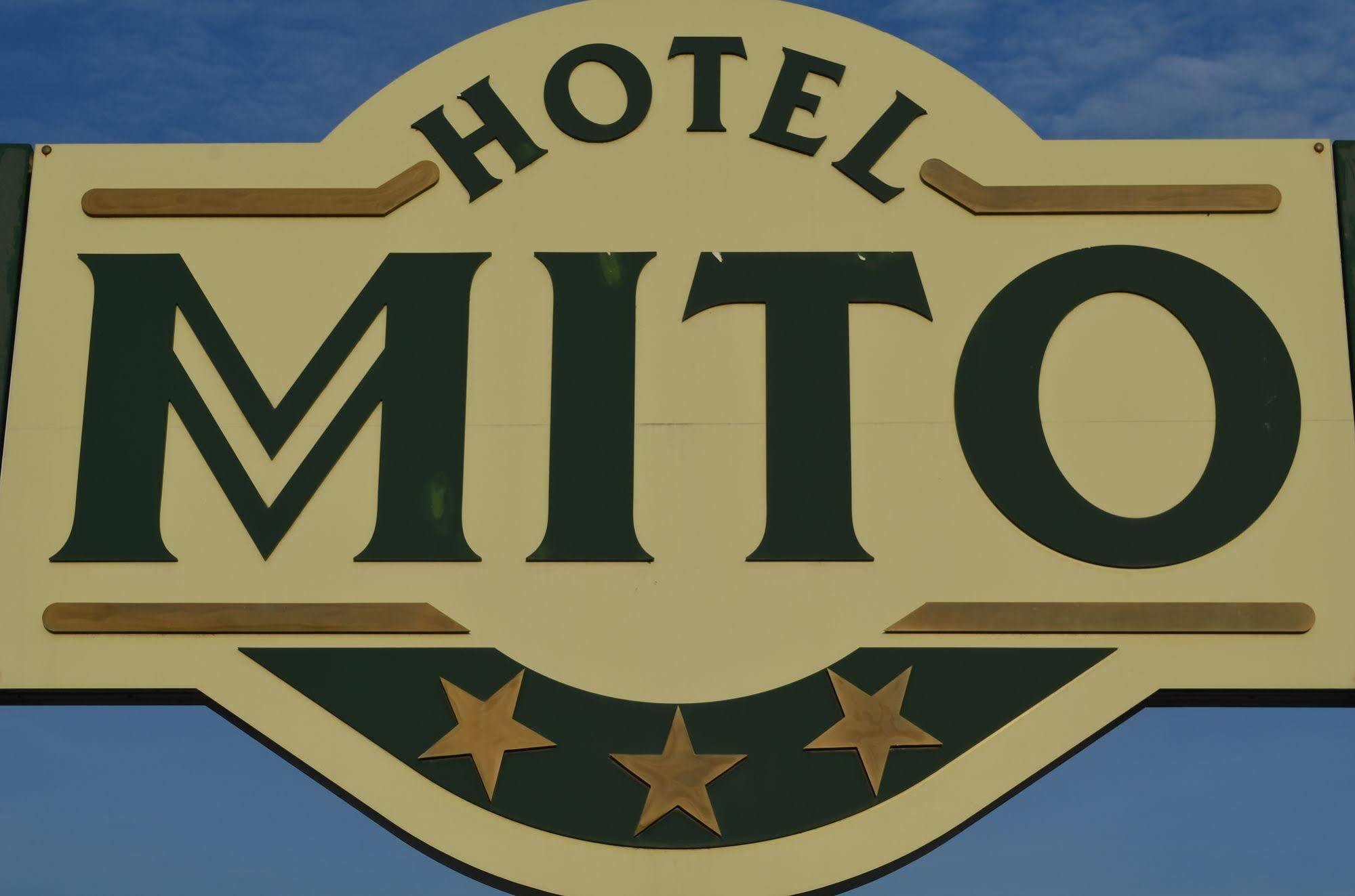 Hotel Mito Ossona Exterior photo