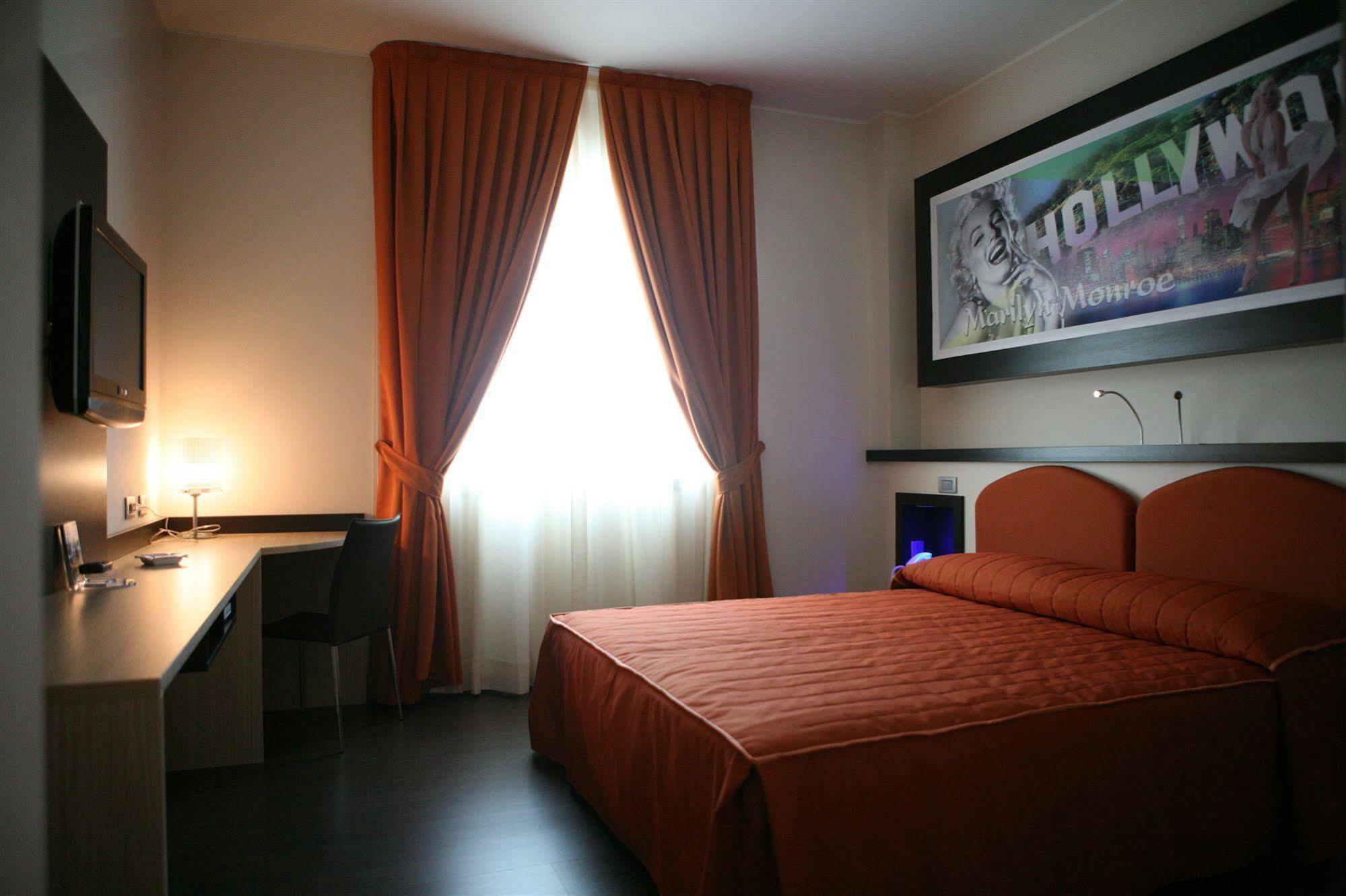 Hotel Mito Ossona Exterior photo